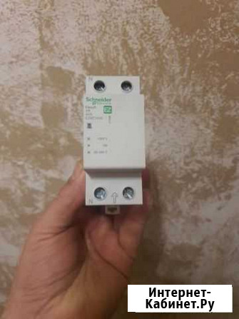 Реле напряжения schneider Easy9 40 А, 230В Выборг - изображение 1