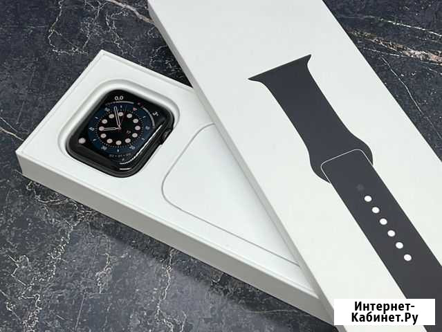 Apple watch se 44 mm Black, На гарантии Идеальные Северодвинск - изображение 1