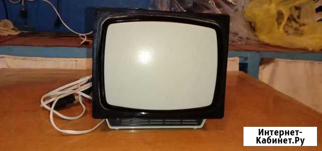 Ретро телевизор черо-белого изображения Электроник Саратов - изображение 1