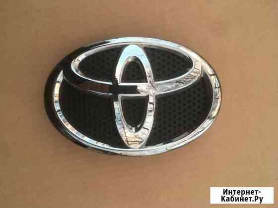 Toyota Rav4 40 эмблема решетки радиатора Москва