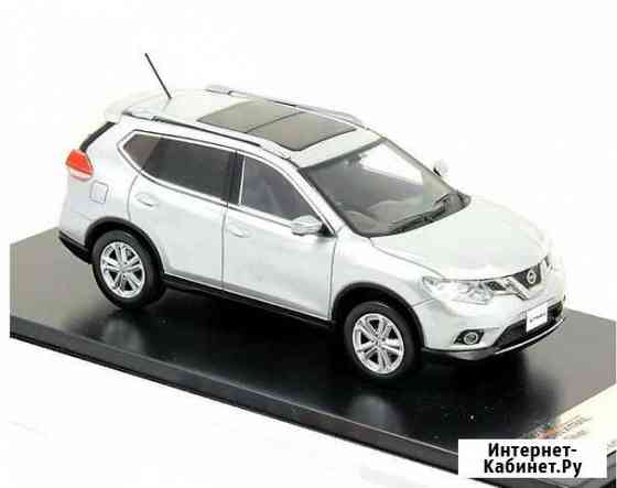 Модель 1/43 Nissan X-Trail 2014 серебристый Владивосток