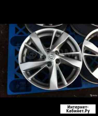 Литые диски r17 5x114.3, оригинал nissan Новосибирск