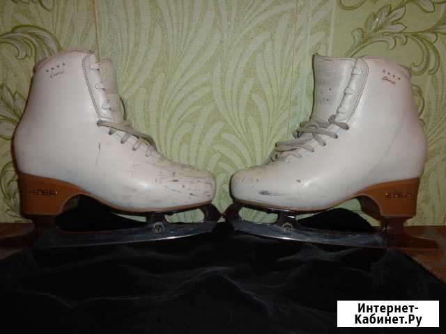 Продаю женские коньки с ботинками для фиг.катани Омск - изображение 1