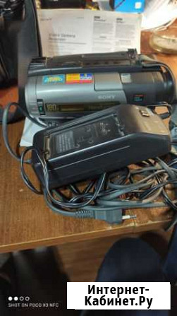 Видеокамера Sony ccd-tr506e Майкоп - изображение 1