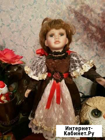 Фарфоровая кукла на подставке Новосибирск - изображение 1