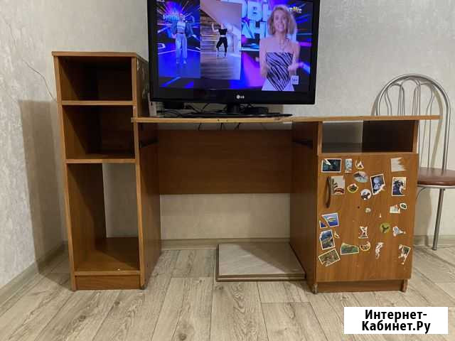 Отдам письменный стол Саяногорск - изображение 1