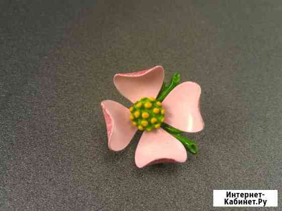 Винтажная брошь цветок кизила с розовой эмалью 50е Санкт-Петербург