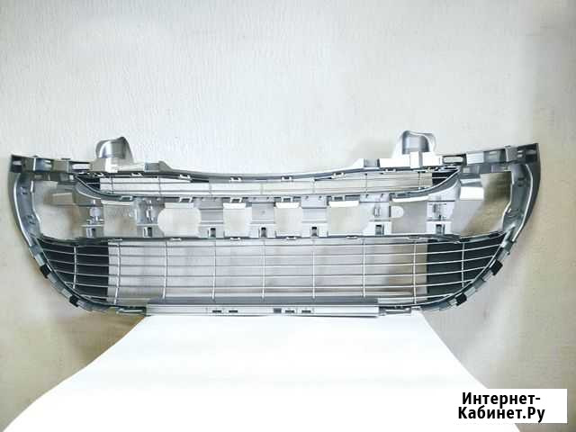 Решетка переднего бампера Peugeot 308 Екатеринбург - изображение 1