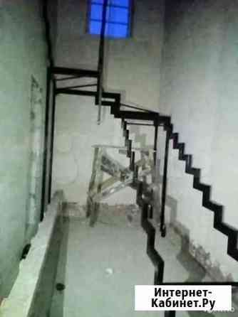 Лестница на ломаных косоурах № 378 Санкт-Петербург