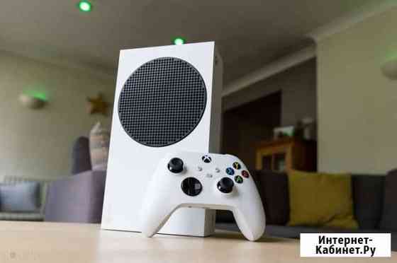 Приставка Xbox series s +game pass ultimate 8 мес Ялта