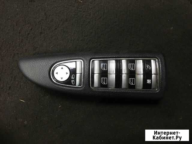 Кнопка стеклоподъемника передняя левая Mercedes W2 Нижний Новгород - изображение 1