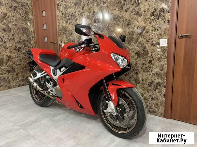 Honda VFR800, 2014 Москва - изображение 1