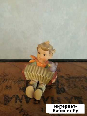 Фарфоровая статуэтка, мальчик с гармошкой. Германи Хабаровск - изображение 1