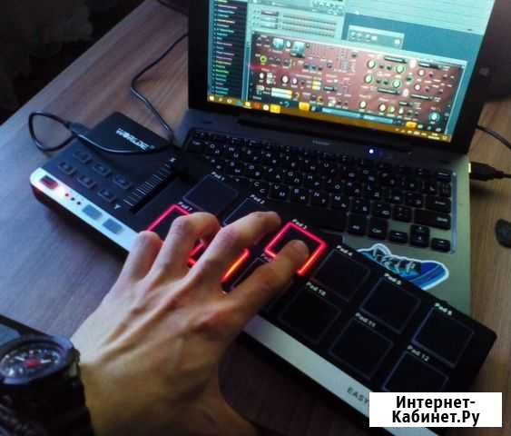Midi клавиатура с пэдами, контроллер. Центр Братск - изображение 1