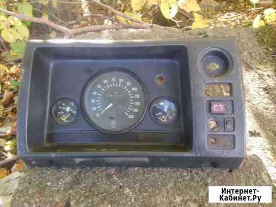 Щиток приборов на микроавтобус Мерседес мв-100 Калининград