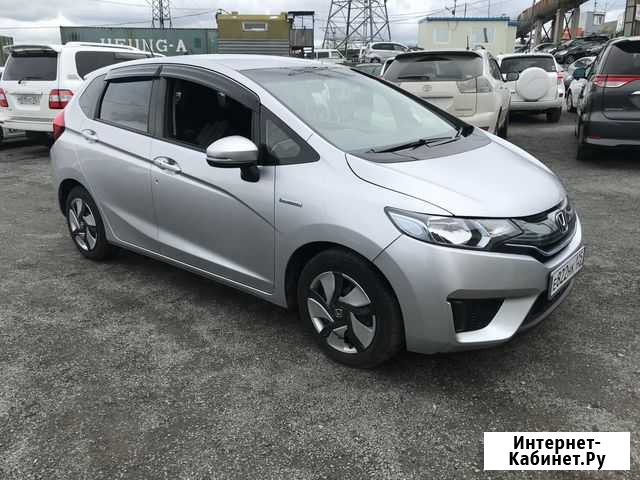 Прокат Honda Fit Hybrid 2015 года Владивосток - изображение 1