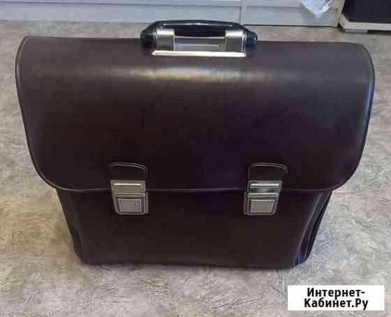 Портфель - саквояж СССР с двумя замками Томск