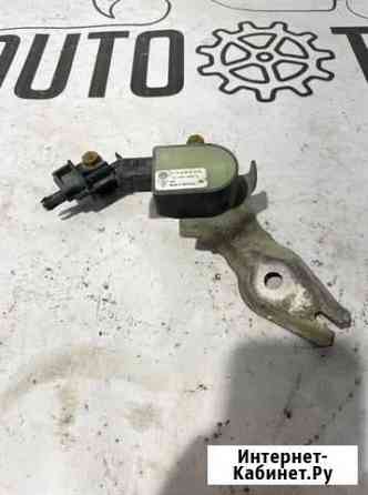 Датчик высоты дорожного просвета Vw Touareg 7L7 Тюмень