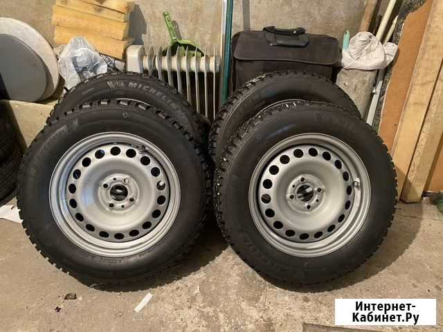Michelin x ice north 4 195 65 r15 с дисками Омск - изображение 1