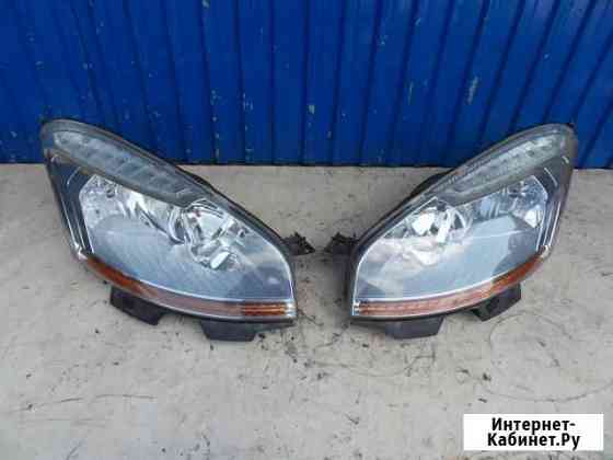 Citroen C4 picasso фары передние левая и правая Калининград