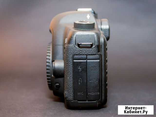 Canon 5D Mark II (body) Новосибирск - изображение 1