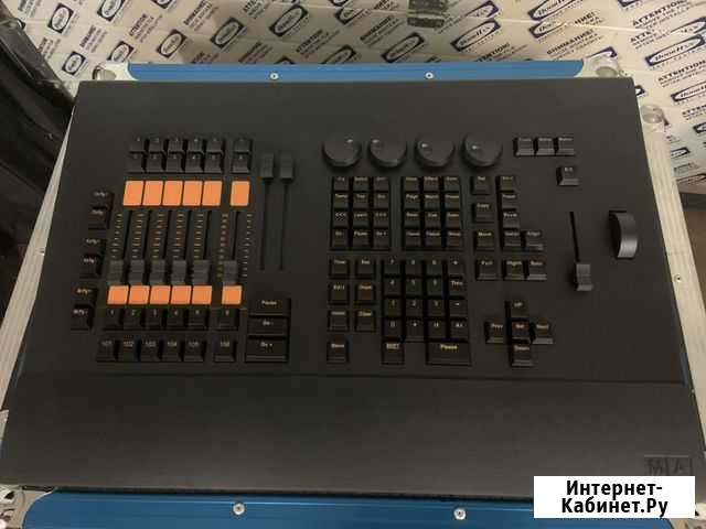 MA Lighting onPC command wing Вологда - изображение 1