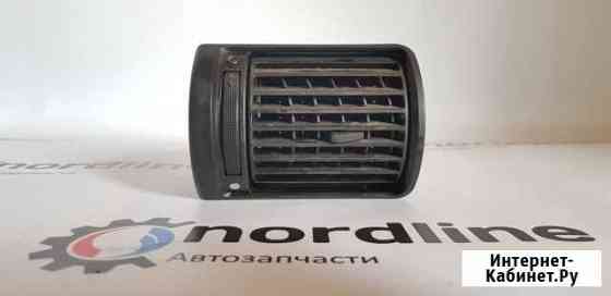 Дефлектор обдува левый Audi A4 B5 седан 1.8 ADR Ярославль