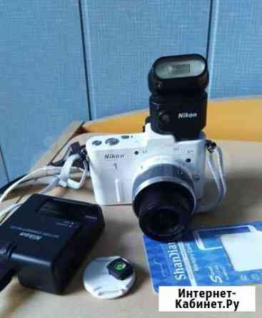 Nikon 1 V1 фотоаппарат 10-30мм, вспышка Сочи