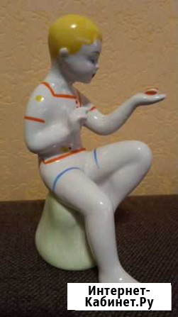 Статуэтка Мальчик с бабачкой,СССР Нижний Новгород - изображение 1
