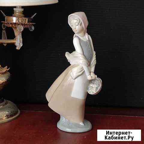 Девочка с корзинкой, фарфор, NAO. by lladro, Испан Новороссийск