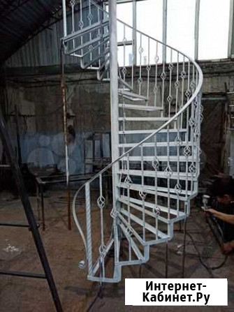 Кованая винтовая лестница Чита - изображение 1