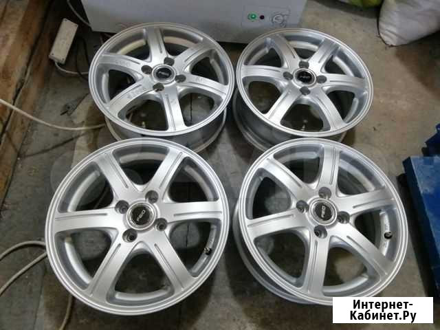 Красивые диски R15 4х100 из японии Белогорск - изображение 1