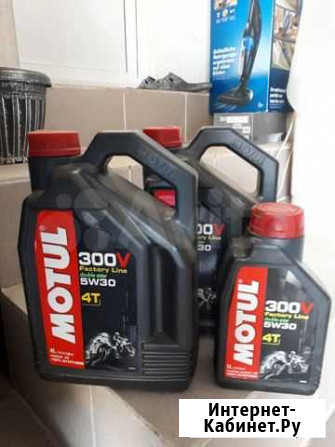 Моторное масло motul 300V 5w30 Волжский Волгоградской области - изображение 1