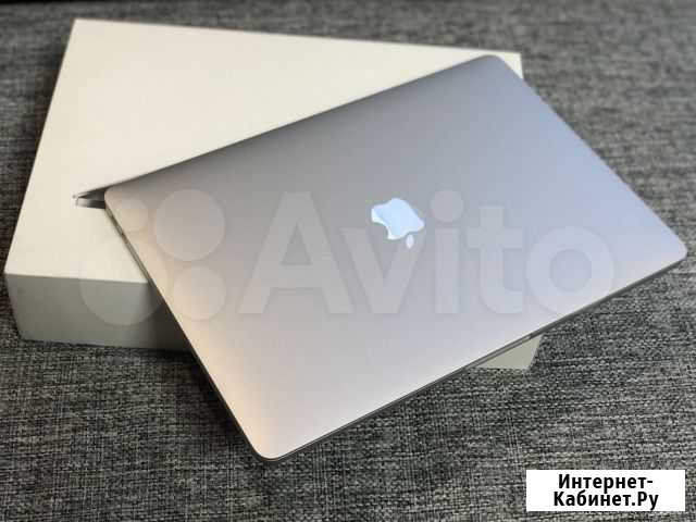 Продам MacBook Pro 13.3 Retina 2017 RU/A Хабаровск - изображение 1
