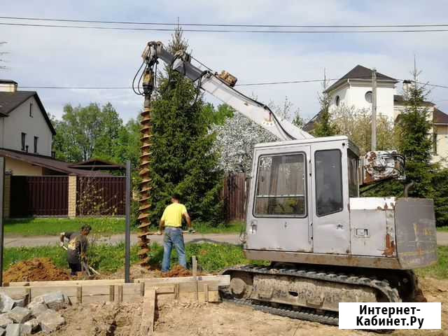 Ямобур, Буровая на Гусенчным ходу Московский - изображение 1