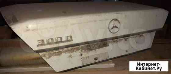 W124 мерседес, крышка багажника Гудермес