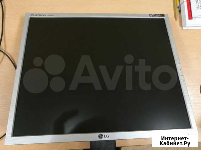 Монитор LG Flatron L1953HR-SF 19 Комсомольск-на-Амуре - изображение 1