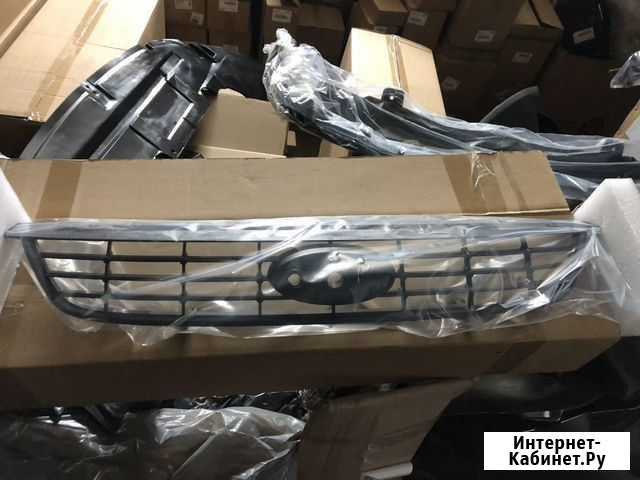 Ford Focus 2+ Решетка радиатора Чебоксары - изображение 1