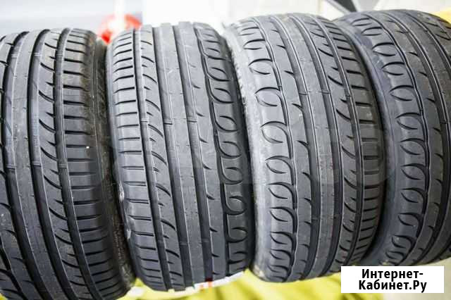 Комплект шин Tigar UHP 19 год r17 225/50 98w Пермь - изображение 1