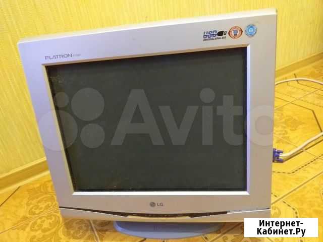 Монитор LG flatron F 700 P 17 (FB7990C-UL) Казань - изображение 1