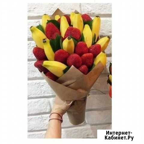 Фруктовый букет с бананами и клубникой арт. 2971 Хабаровск - изображение 1