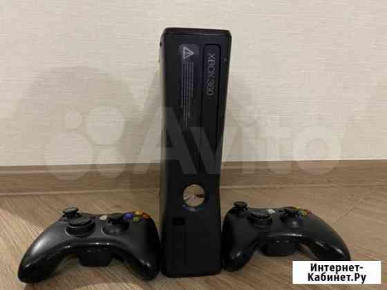 Xbox 360 256 gb kinect 2 джойстика Москва