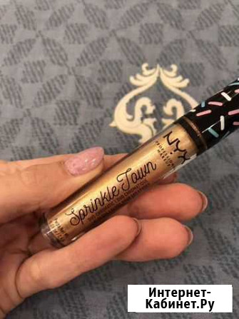 NYX блеск с хроматическим эффектом золотой Санкт-Петербург - изображение 1