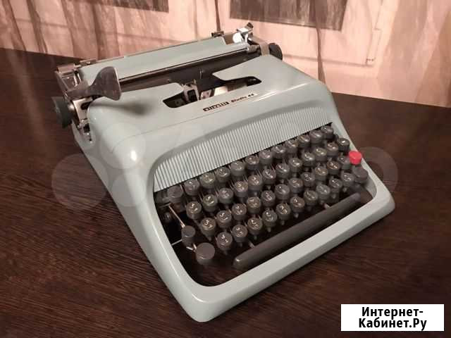 Печатная (пишущая) машинка Olivetti Studio 44 Москва - изображение 1