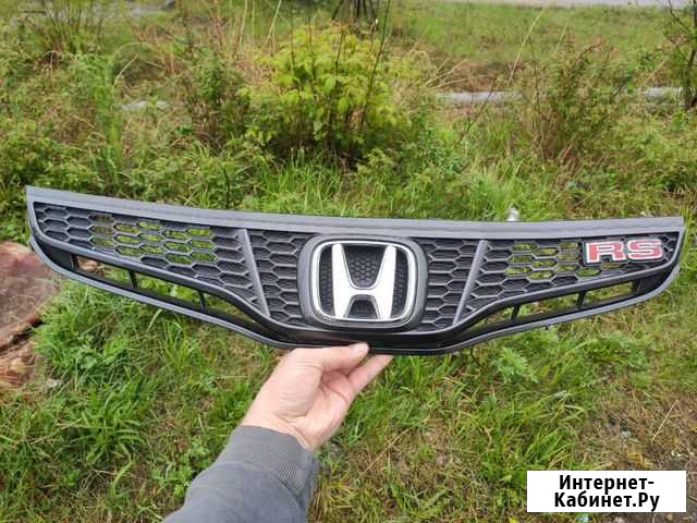 Решетка радиатора honda fit rs Магадан - изображение 1
