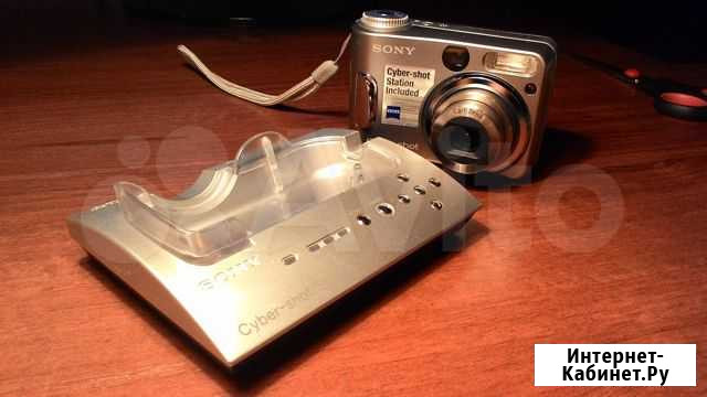 Фотоаппарат sony с док-станцией и 1 Gb флешка Челябинск - изображение 1