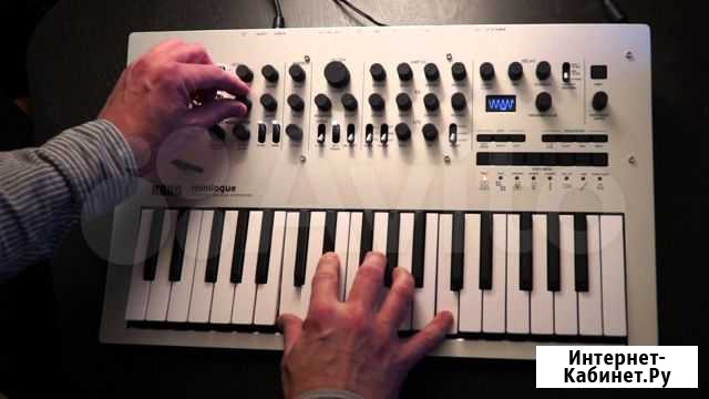 Korg Minilogue синтезатор смартфон в подарок Новосибирск - изображение 1