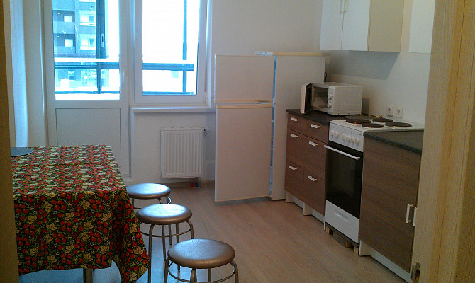 1-комнатная квартира, 43 м², 2/19 эт. в аренду на длительный срок в Екатеринбурге Екатеринбург - изображение 4