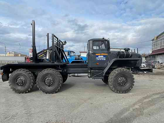 Лесовоз Урал 5557 с площадкой без ГМ Брянск