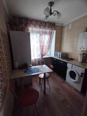 Комната 17 м² в 1-ком. кв., 3/5 эт. в аренду посуточно в Симферополе Симферополь